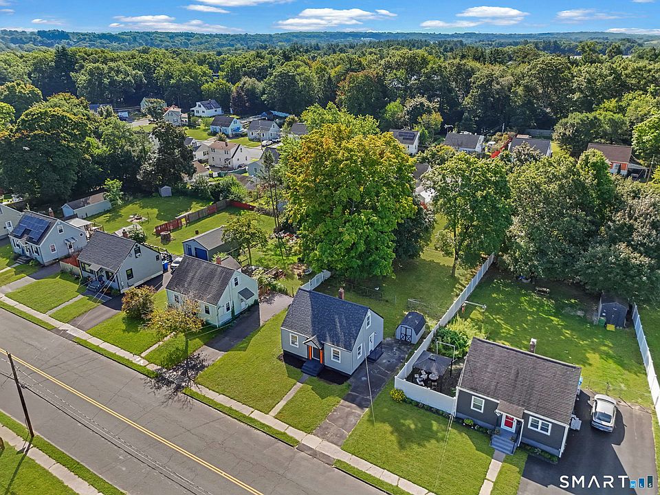 1st image of 144 Bayberry Drive