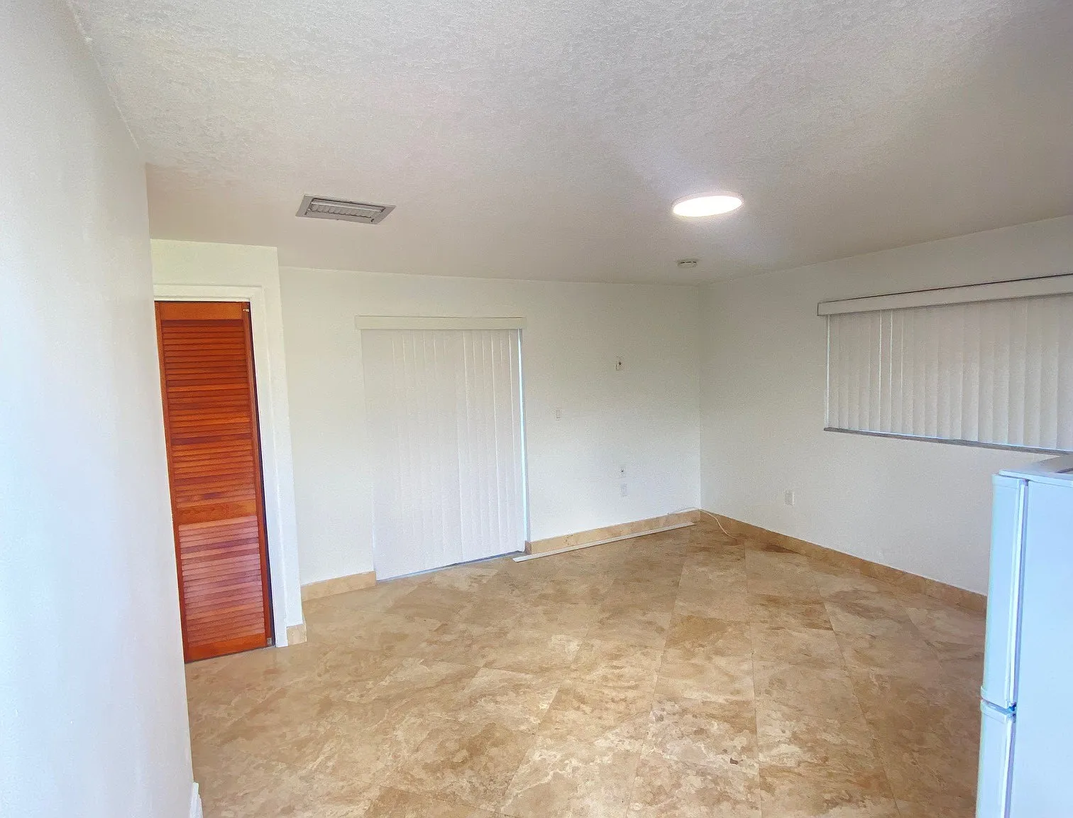 Studio, 336 sqft, $1,400 — Photo 1