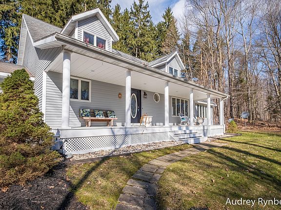 4th image of 1367 W Shady Dr