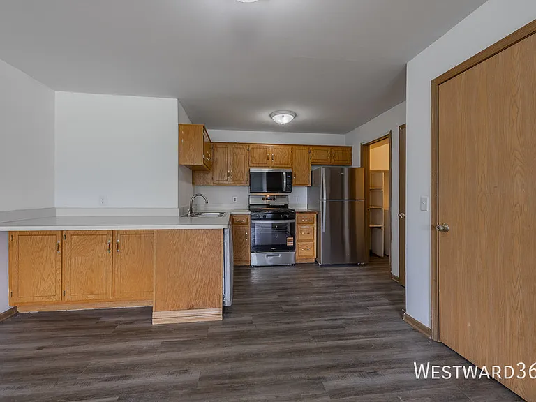 915 Spiros Ct #206 — Photo 3