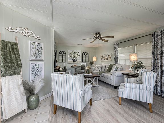 5th image of 14 SE La Mesa Lane