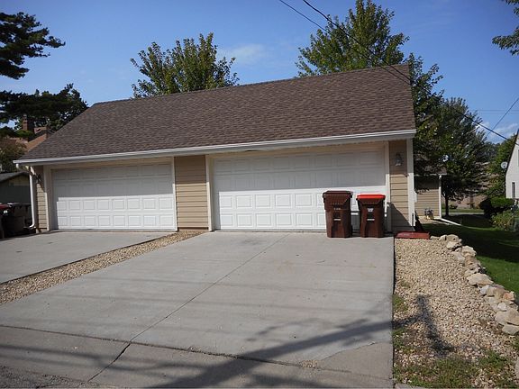 3rd image of 316 7th St E