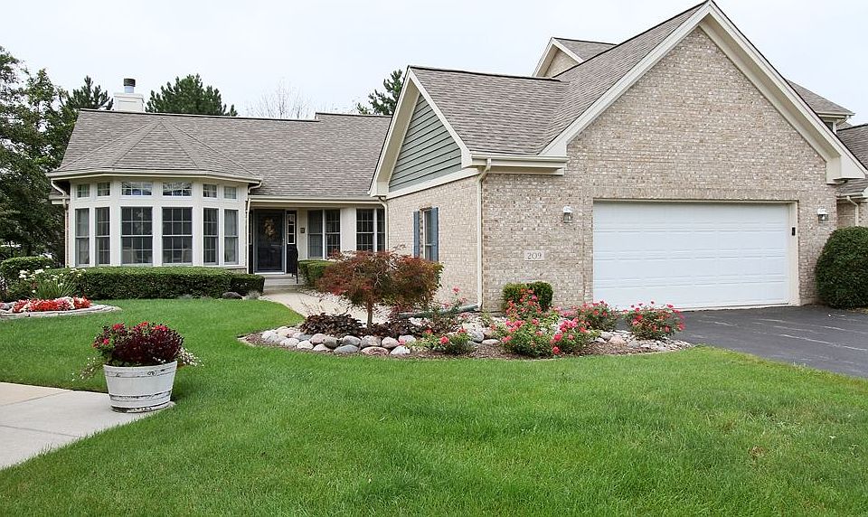 1st image of 209 Wysteria Dr