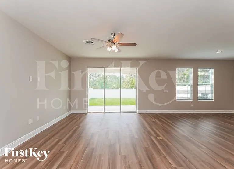 4323 Reisswood Loop — Photo 3