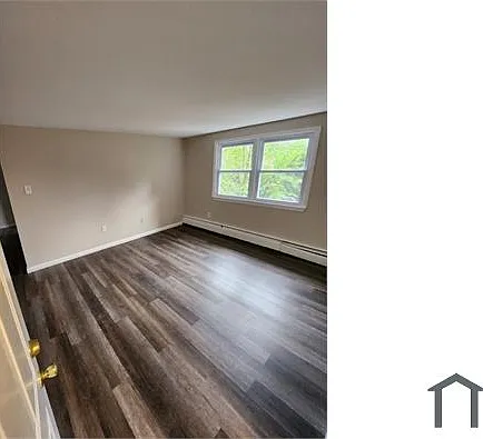 229 Maple Ave #D — Photo 9
