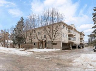 12110 119th Ave NW #103, Edmonton, AB