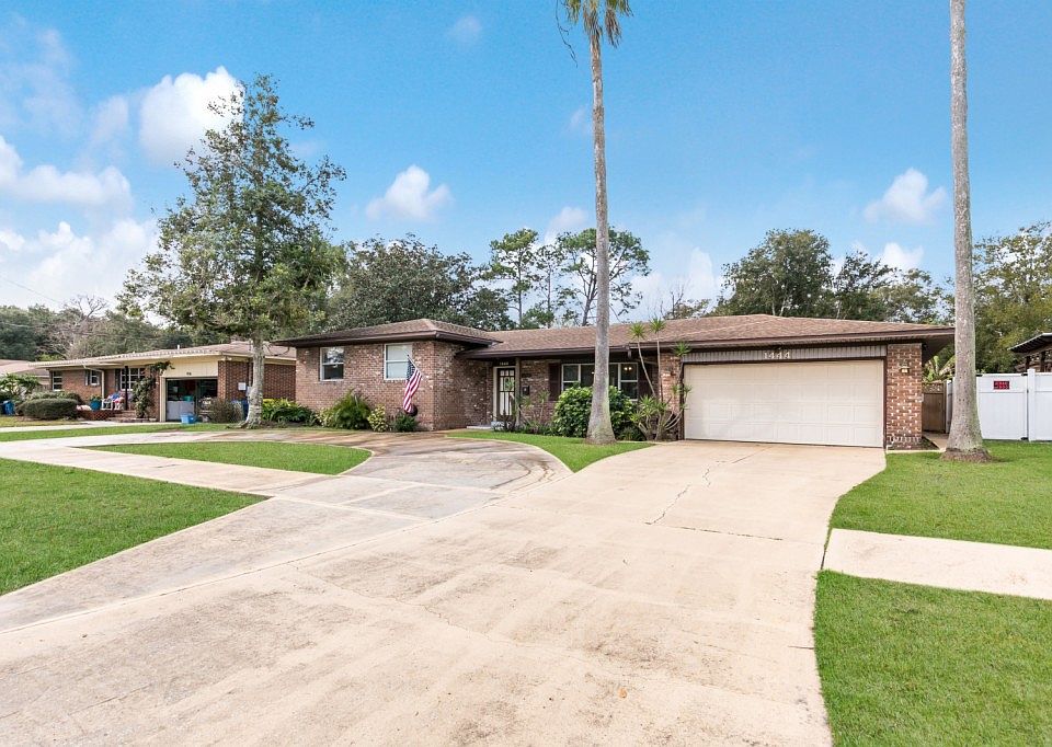 1st image of 1444 Arlingwood Ave