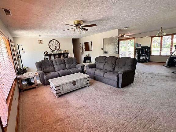 4th image of 503 S Park Dr