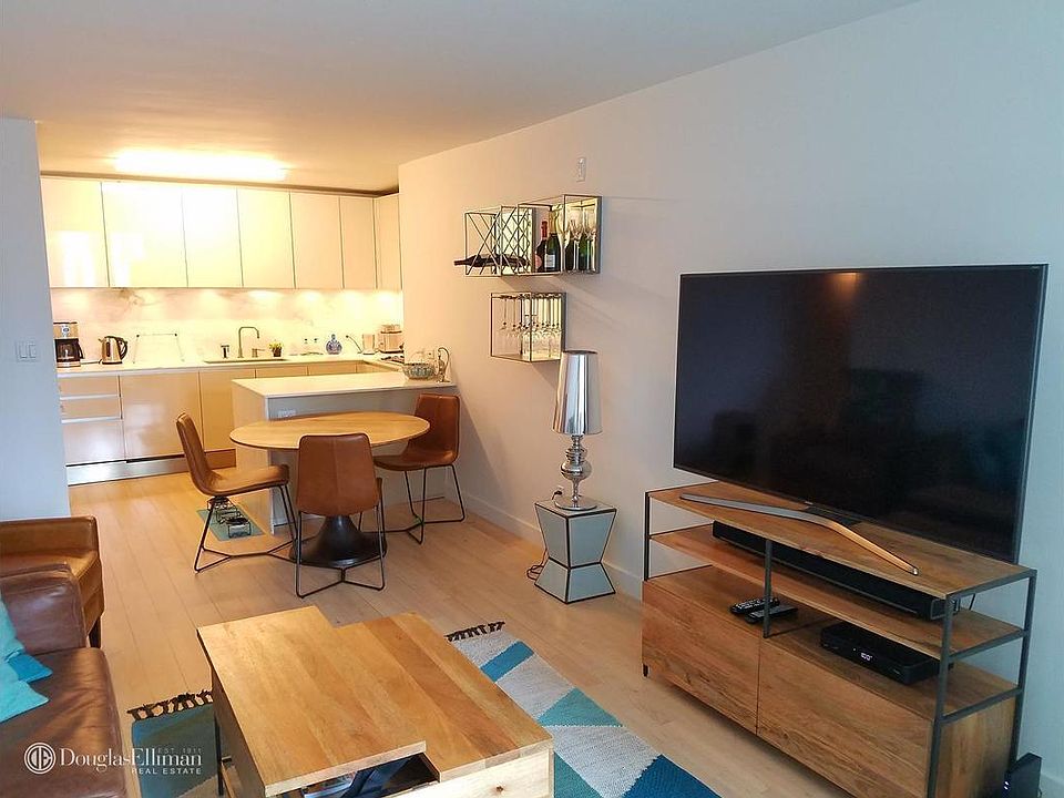 1st image of 322 W 57th St #37K1
