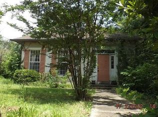 210 N Sabine St, Charleston, MS 38921