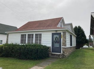 204 E Main St, Rose City, MI 48654