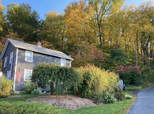 117 Forge Hill Rd, Glen Gardner, NJ 08826