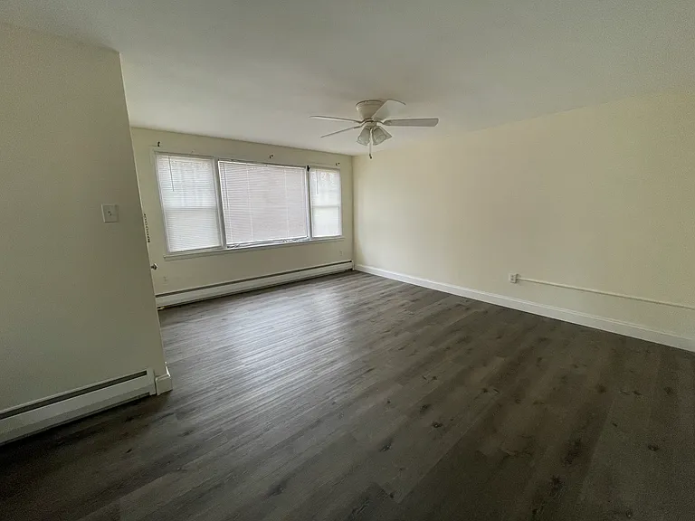 260 Shadeland Ave #2 — Photo 6