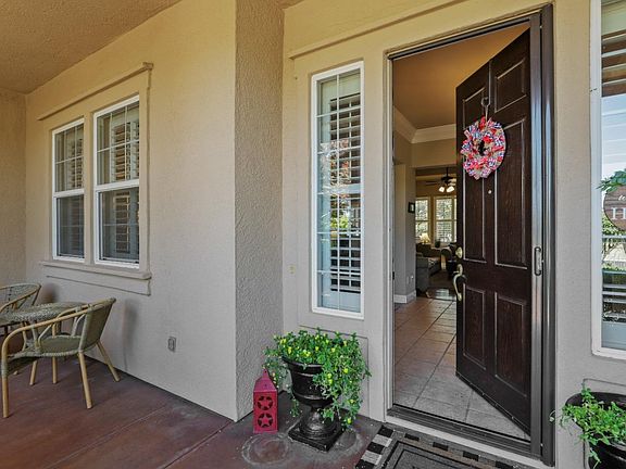4th image of 66 Knolls Ct