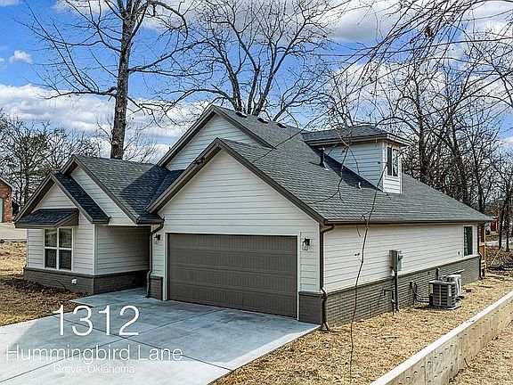 3rd image of 1312 Hummingbird Ln