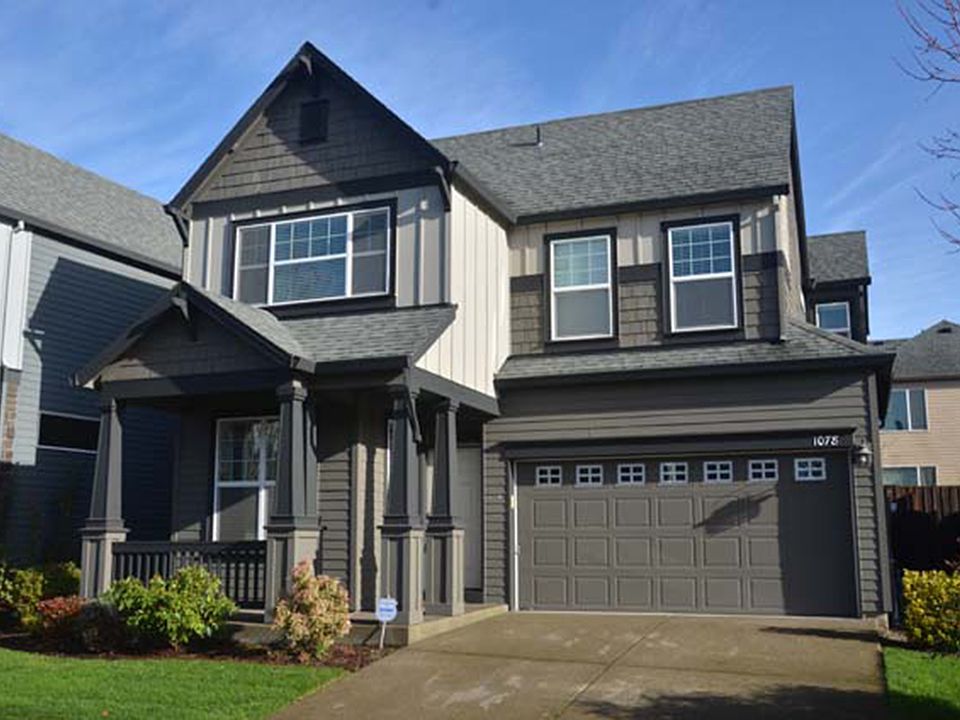 HOA maintained landscaping (excluding back yard)