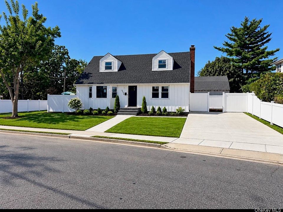 1st image of 2216 Brooklyn Avenue