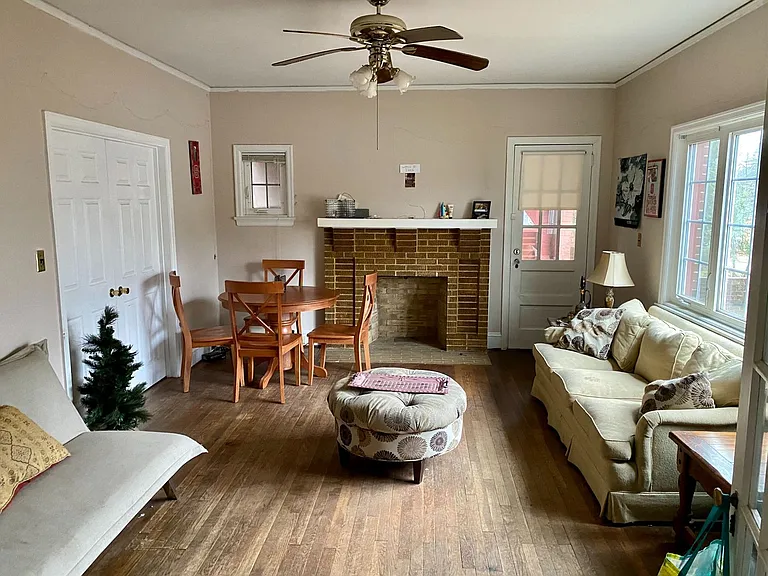 2505 Vanderbilt Ave — Photo 2