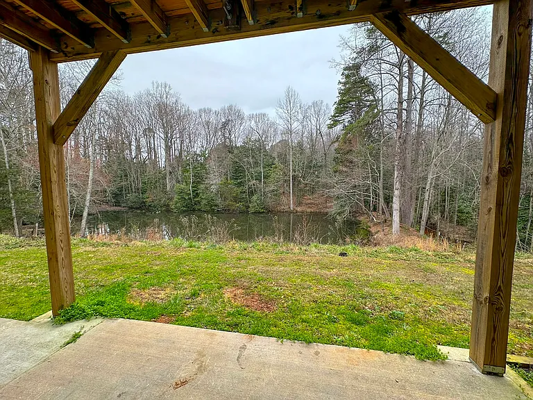 206 Hyde Park Ln — Photo 13