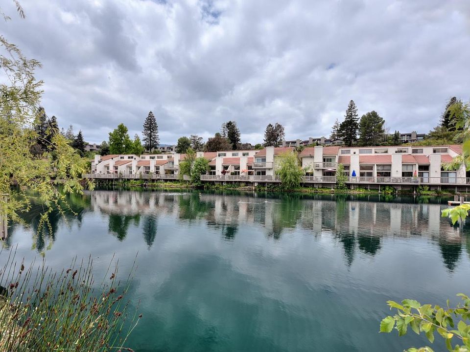 1st image of 105 Vista Del Lago