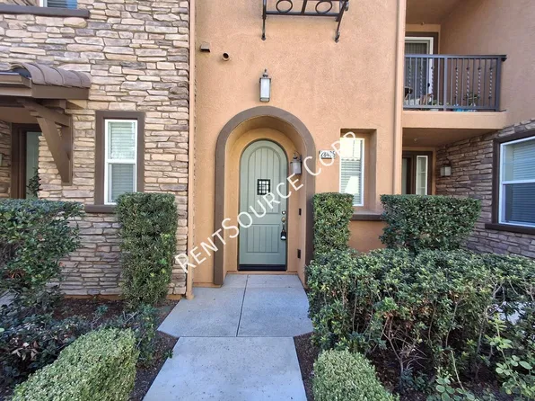 28465 Herrera St, Santa Clarita, CA 91354