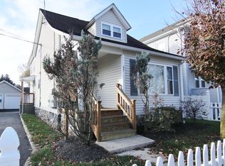 67 Scofield Ave, Stamford, CT 06906