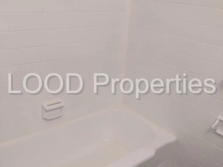 3424 Harding Ave — Photo 12