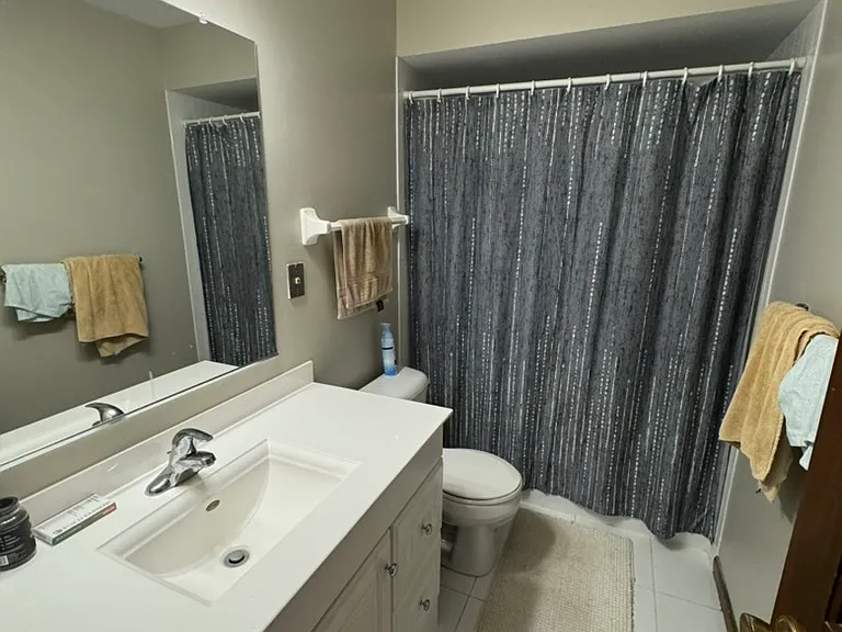 1013 E Benton Ave — Photo 10