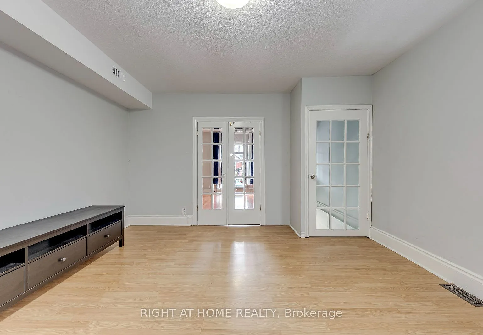 3 bed, $2,500 — Photo 4