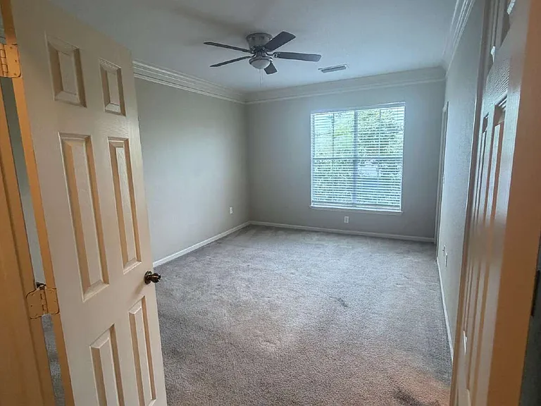 806 Baldwin Rowe Cir #1 — Photo 42