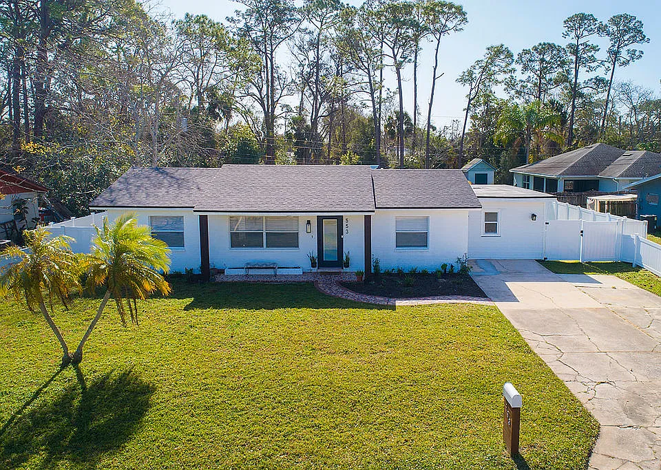 553 Peacock Rd