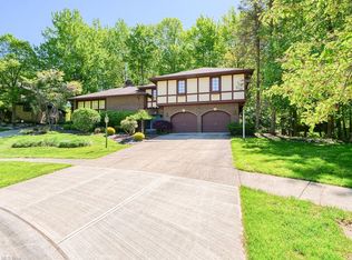 19308 Ivywood Trl, Strongsville, OH 44149