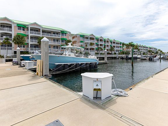 5th image of 5555 College Rd # Tarpon 4