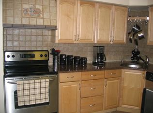 525 Windsor Dr #210, Palisades Park, NJ 07650