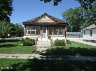 225 5th Ave SW, Watertown, SD 57201