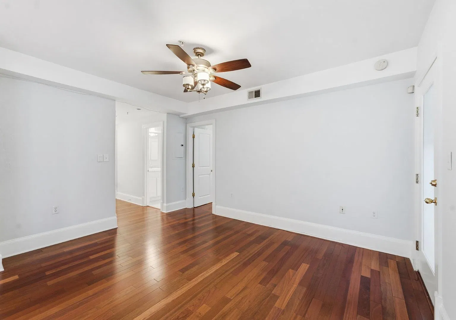1465 Columbia Rd NW - 101 — Photo 4