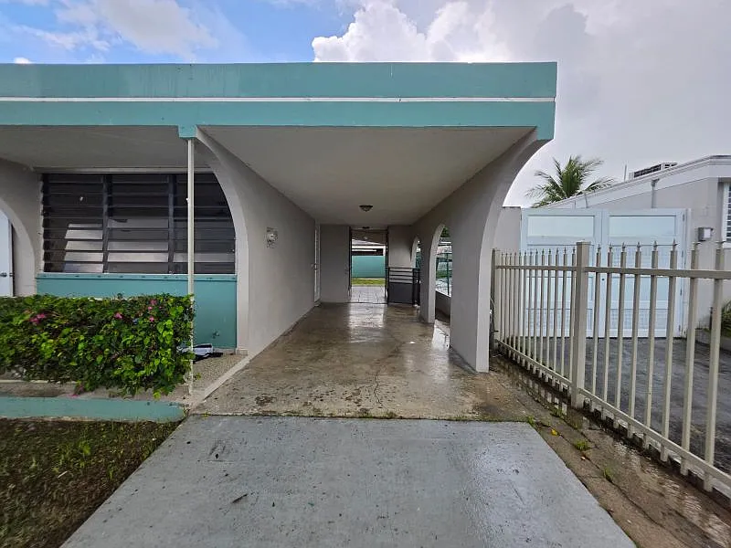 3 bed, 1.0 bath, 1200 sqft, $1,500 — Photo 2
