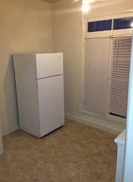 5th image of 665 S Cochran Ave #300