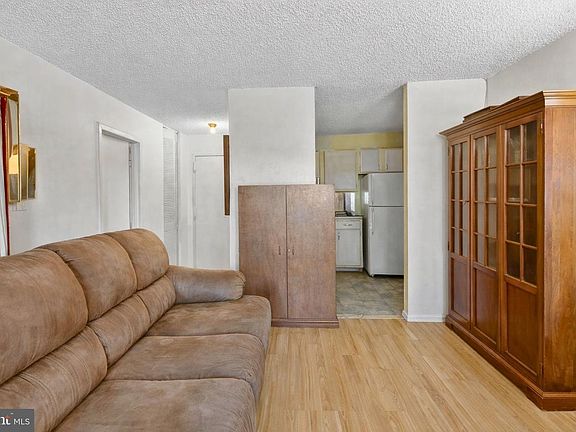 5th image of 1225 Martha Custis Dr APT 604