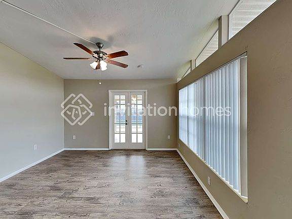 5th image of 4720 Capri Ave