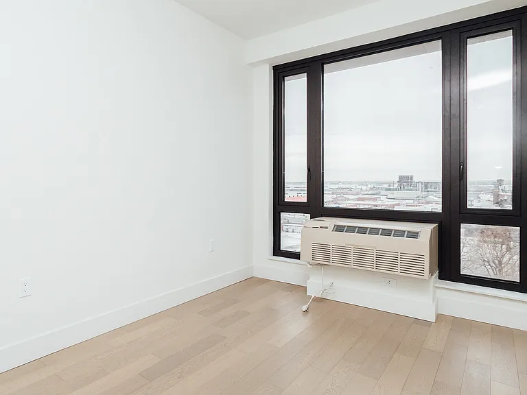 635 5th Ave #1106 — Photo 7
