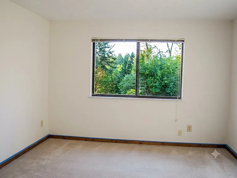 6385 Chippenhook Ct — Photo 5