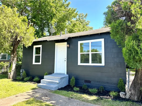 1008 E King Pl, Tulsa, OK 74106