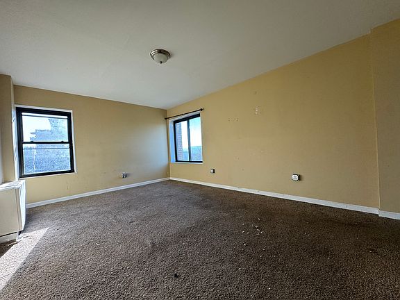 2nd image of 170-7K Hillside Ave #K7