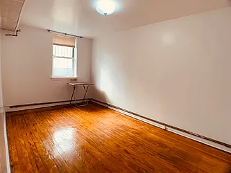 Rented by Laura Nguyen, LREB