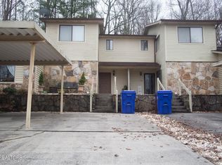 104 Hazleton Ln, Oak Ridge, TN 37830