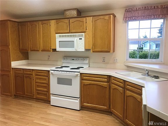 5th image of 1918 Harrison Ave Unit 53