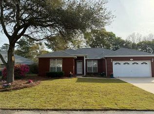 1615 Myrtlewood Ln, Niceville, FL 32578