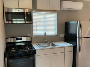 1890 Moore St, Simi Valley, CA 93065