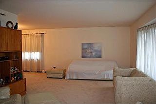 4th image of 1236 E 166th Pl
